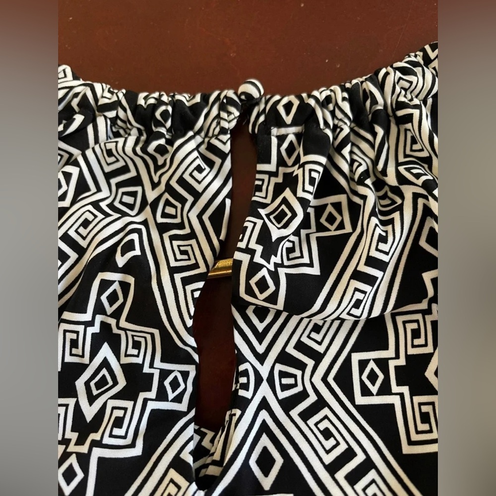 APT.9 Halter Black & White Geometric Print Maxi Dress size Medium - Picture 6 of 8